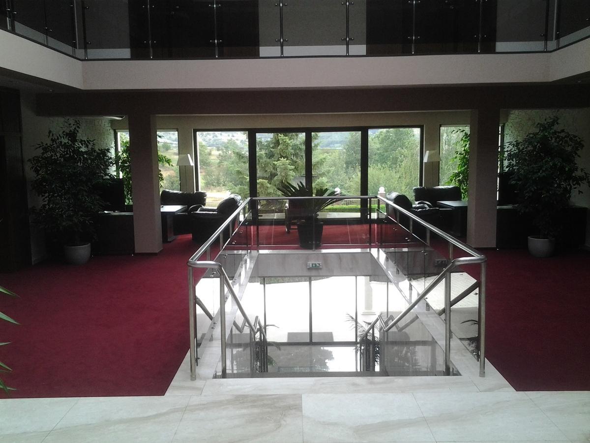 Hotel Villa Ekaterina Vakarel Екстер'єр фото