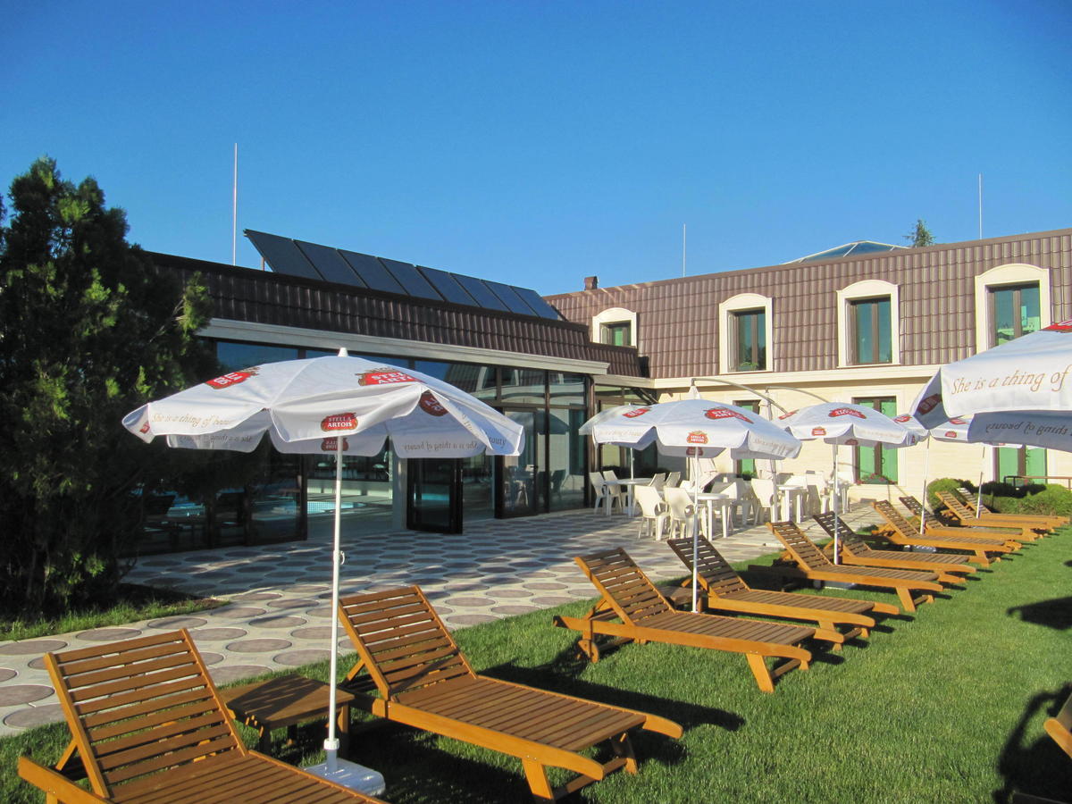 Hotel Villa Ekaterina Vakarel Екстер'єр фото