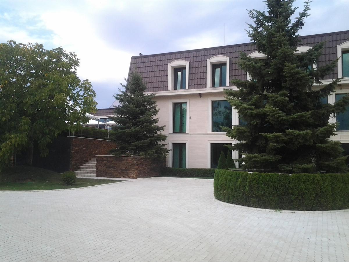 Hotel Villa Ekaterina Vakarel Екстер'єр фото