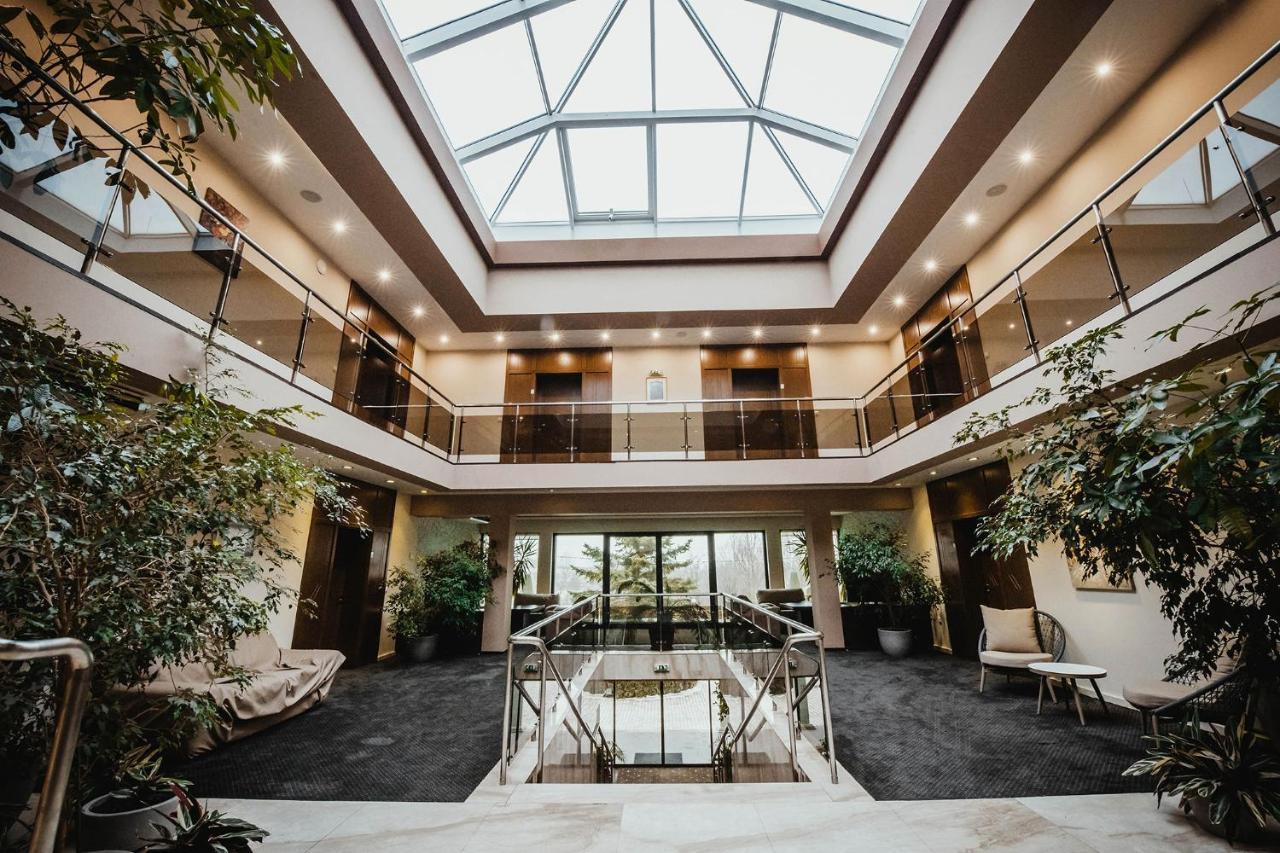 Hotel Villa Ekaterina Vakarel Екстер'єр фото