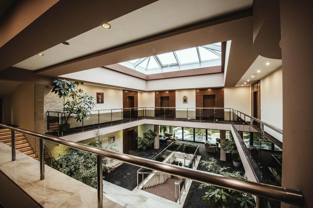 Hotel Villa Ekaterina Vakarel Екстер'єр фото