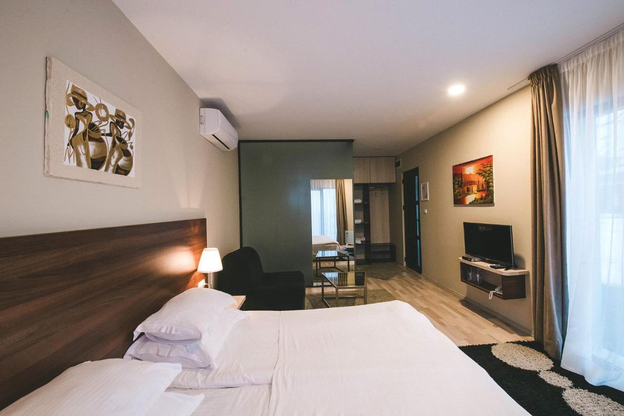 Hotel Villa Ekaterina Vakarel Екстер'єр фото