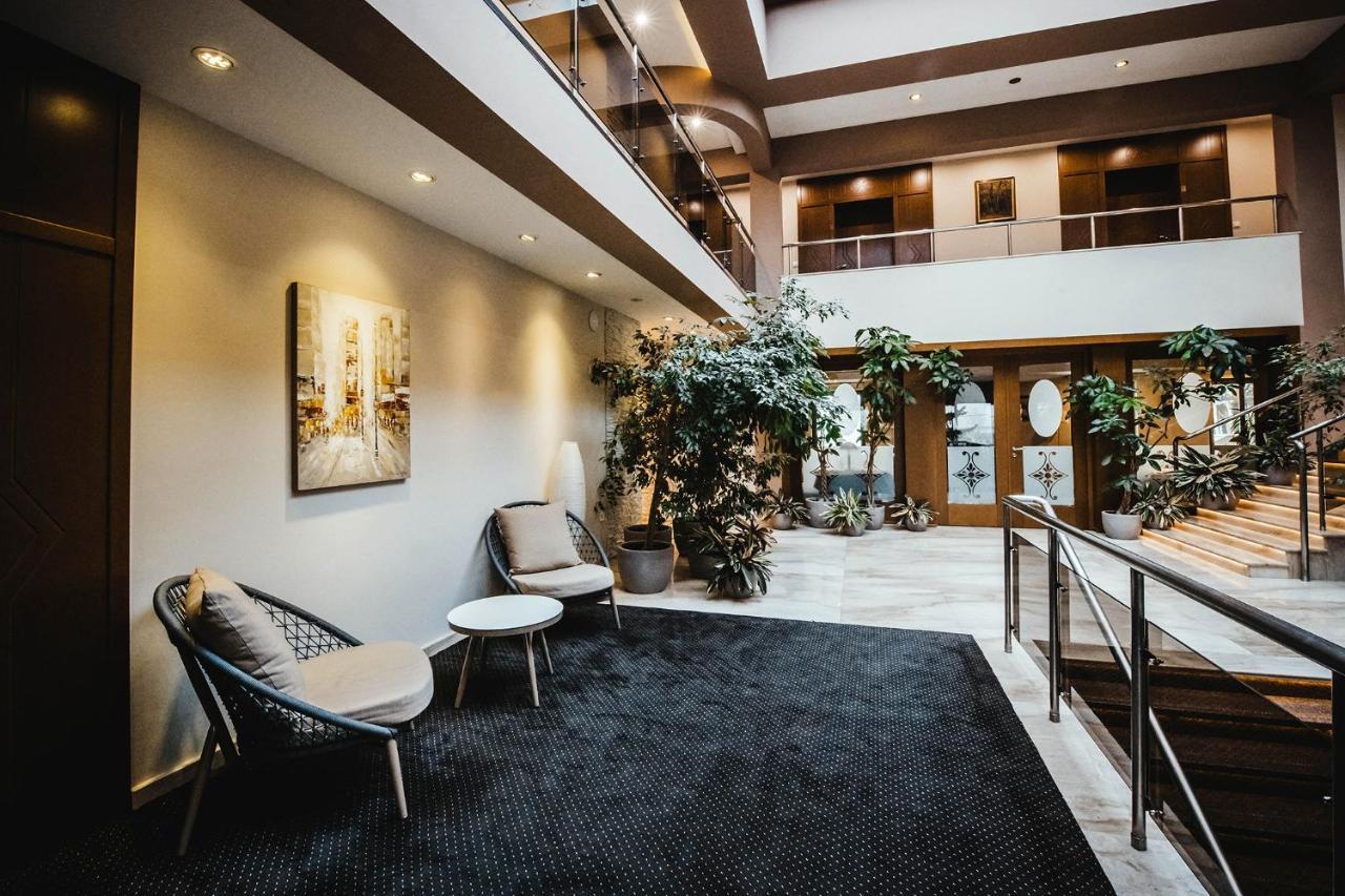 Hotel Villa Ekaterina Vakarel Екстер'єр фото