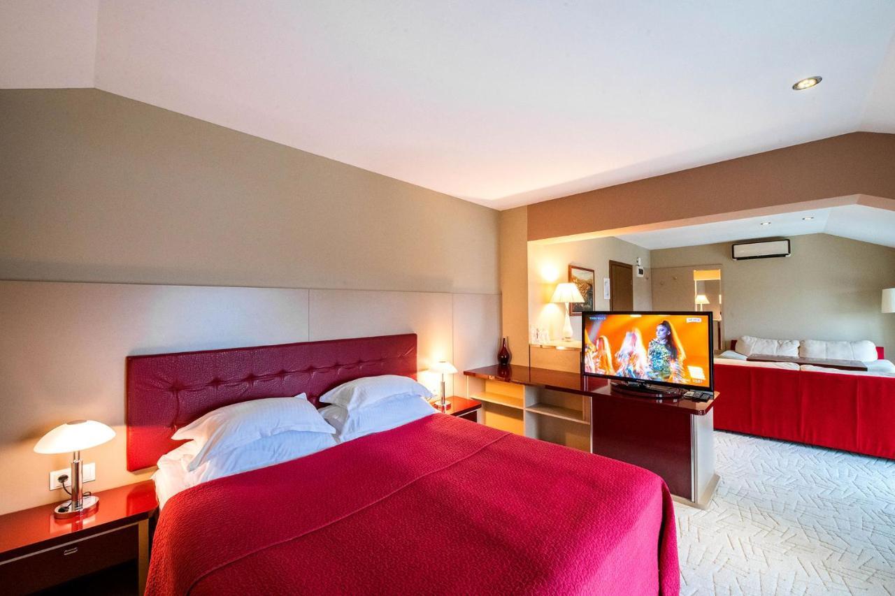 Hotel Villa Ekaterina Vakarel Екстер'єр фото