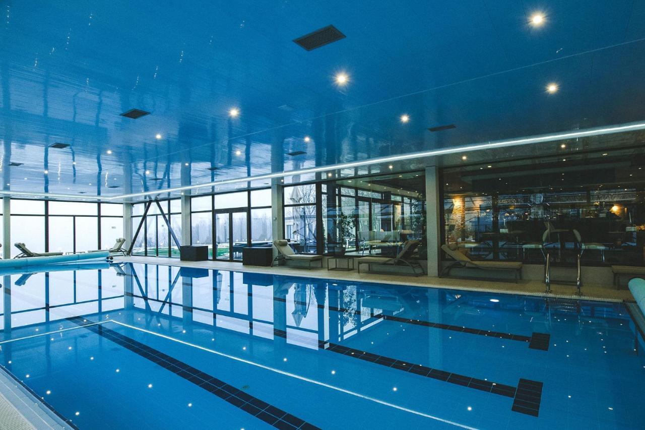 Hotel Villa Ekaterina Vakarel Екстер'єр фото